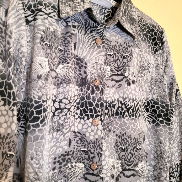 Alfred Dunner Women Leopard Print Blouse Size 8P - Picture 3 of 5
